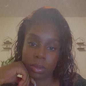 Meet your Posher, Toya